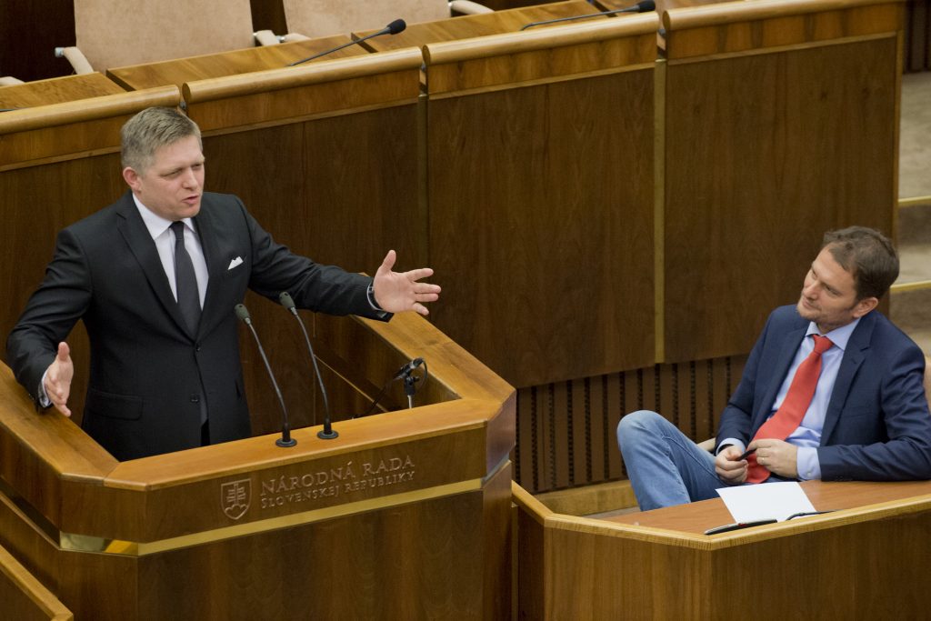 Jediné hlasovanie ukázalo, kto má v parlamente skutočne moc