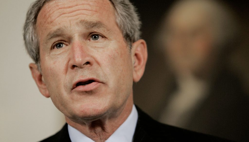Bush chcel kritizovať Rusko. Omylom ale označil inváziu USA do Iraku za brutálnu a neoprávnenú
