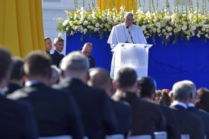 Pápežov prejav politikom: Slovensko je posolstvom pokoja, chráňte svoje tradície pred ideologickou kolonizáciou