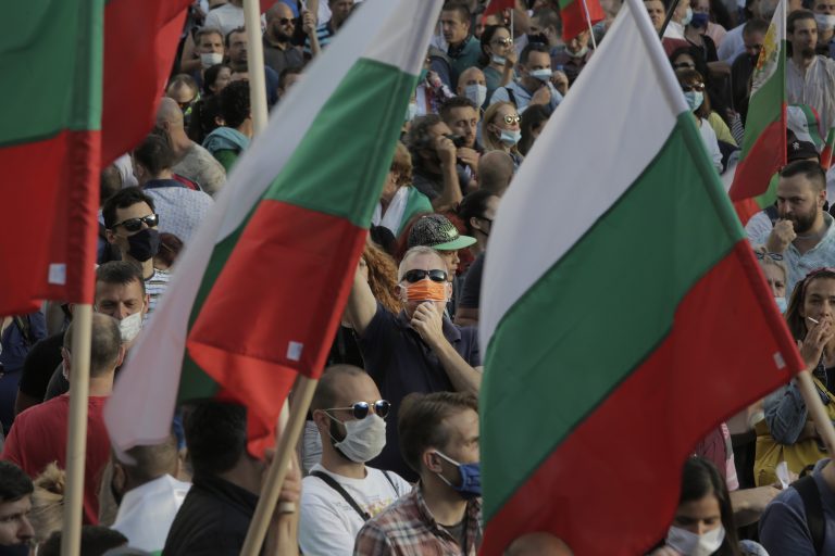 Bulharská viceprezidentka vyzvala Moskvu a Kyjev na začatie rokovaní