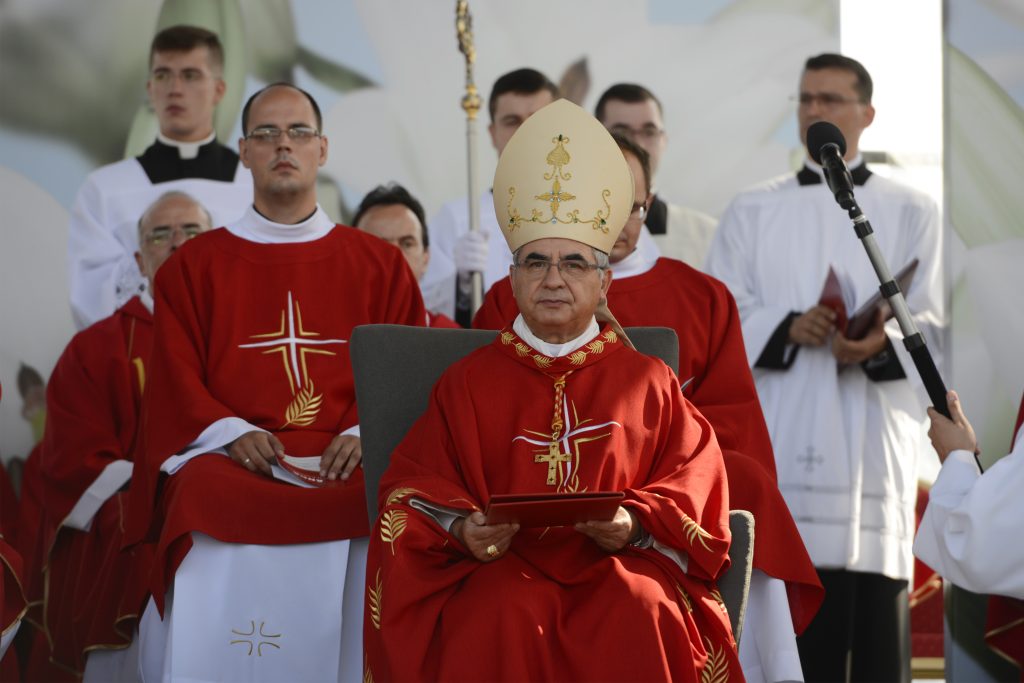 Rímsky týždeň: Pápeža vraj vypočúvali ako svedka v procese s kardinálom Becciuom