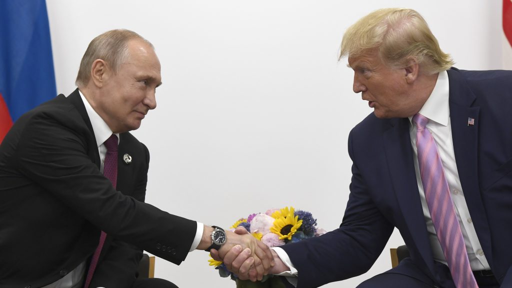 Trump označil Putinove kroky za geniálne. Navrhol inšpirovať sa nimi na hranici s Mexikom