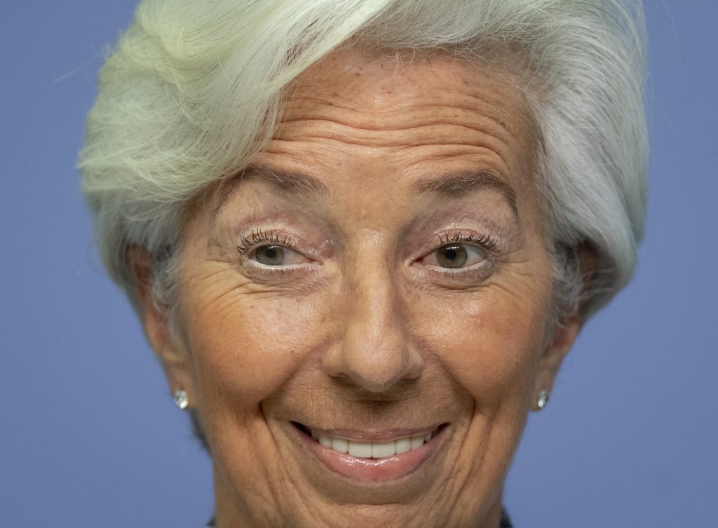 Lagardová podporuje niekoľko zvýšení úrokov ECB na schladenie inflácie