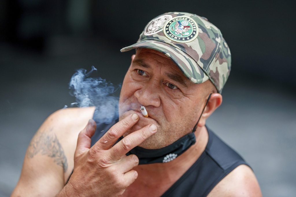 Nový Zéland chce fajčenie nadobro odstrániť. Mladí si už cigarety oficiálne nekúpia