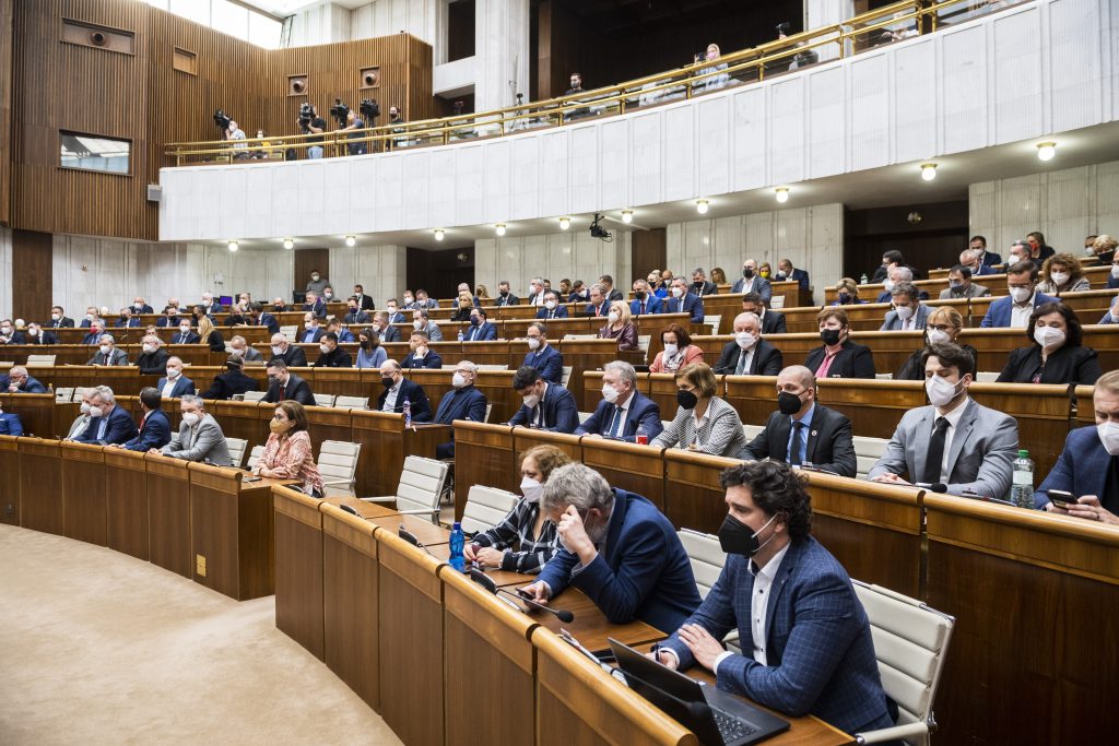 Čo upravuje balík opatrení lex Ukrajina, ktoré schválil parlament