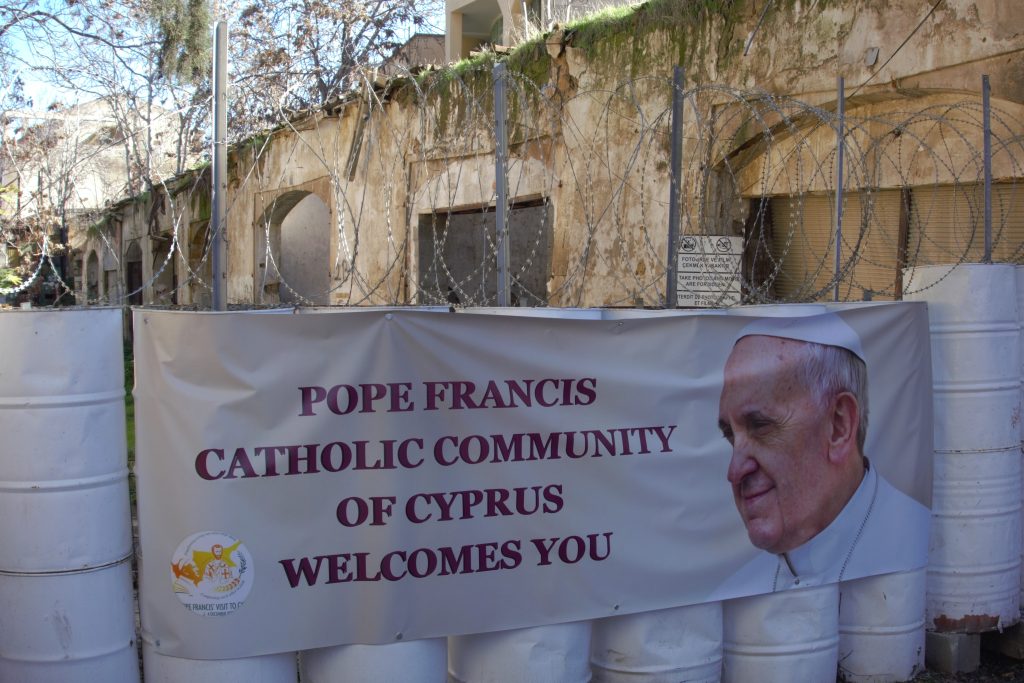S migrantami, ktorých pápež nezobral do Talianska