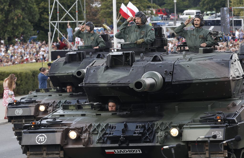 Keď budeme potrebovať poľské tanky, bude jedno, aké súdnictvo alebo potratový zákon majú