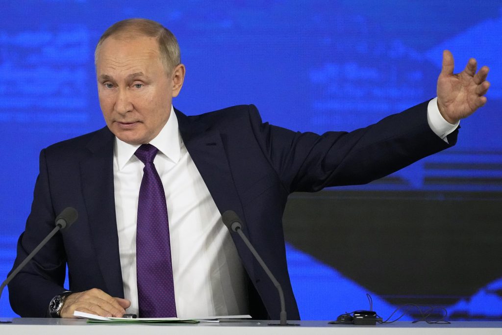 Putin: Porošenkovi som sľúbil poskytnúť politické útočisko