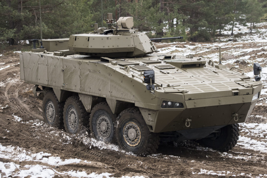Vláda schválila nákup desiatok fínskych obrnených vozidiel 8×8 