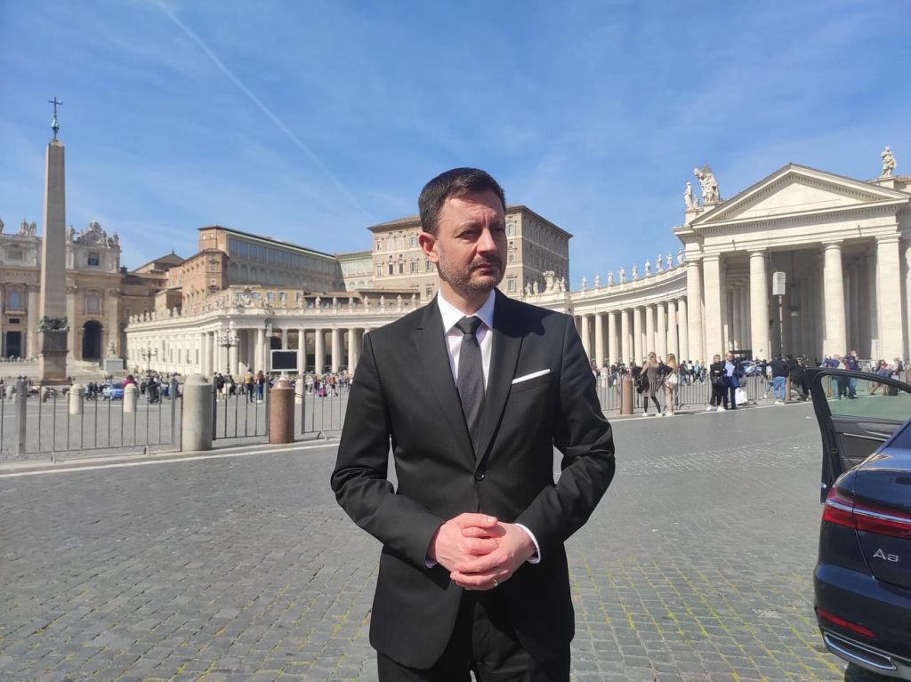 Heger a Záborská po stretnutí s pápežom: Má úžasné nasadenie. Vatikánska diplomacia bola vždy veľmi účinná