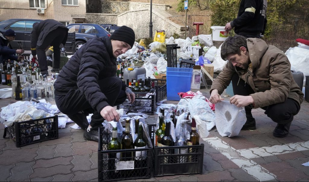 Prečo sa Molotovov kokteil volá po sovietskom ministrovi zahraničných vecí