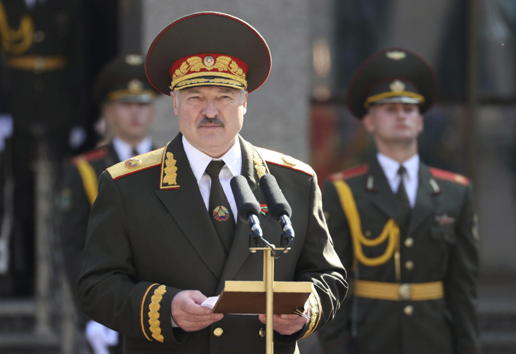 Lukašenko: Západ je na Ukrajine vo vojne s Ruskom