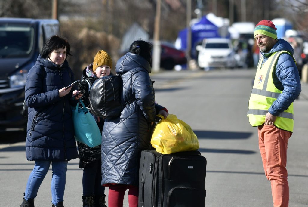 Prieskum: Slováci odsudzujú útok ruských vojsk a podporujú humanitárnu pomoc. Dodávka zbraní na Ukrajinu sa im až natoľko nepáči