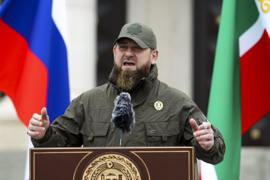 Kadyrov po Lymane: Rusko by malo zvážiť použitie jadrových zbraní na Ukrajine