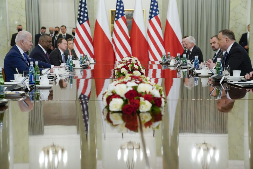 Biden možno vo Varšave povedal iba to, čo sa šušká po chodbách Washingtonu