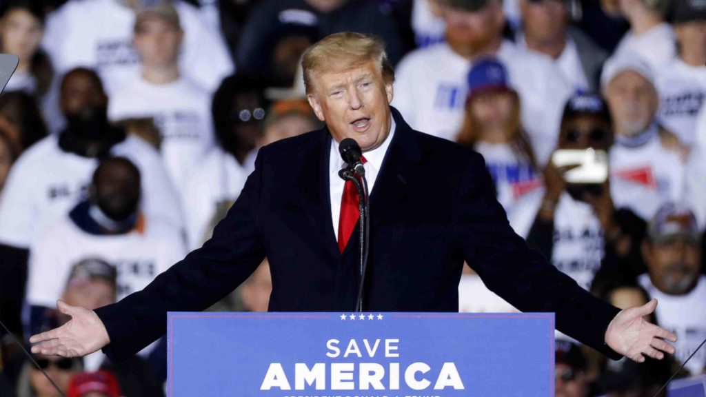 Trump žiada Putina, aby zverejnil kompromitujúce informácie o Bidenovom synovi