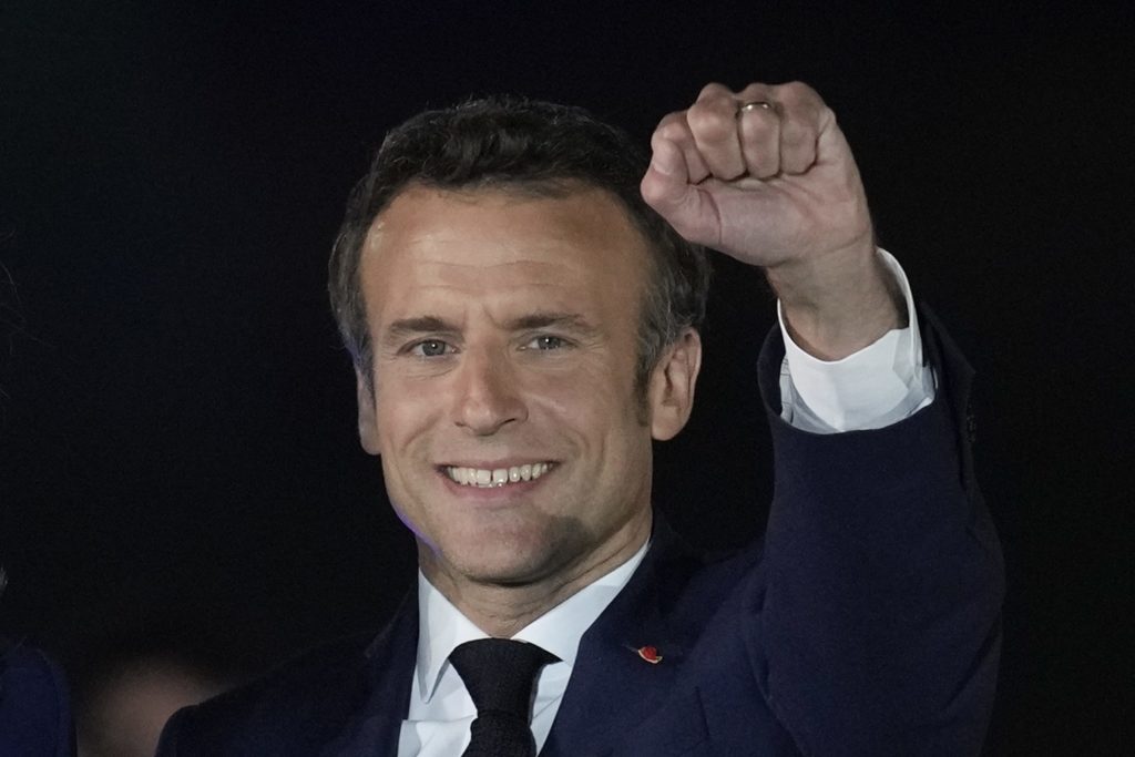 Macron utrpel víťazstvo. Antisystém chystá odplatu