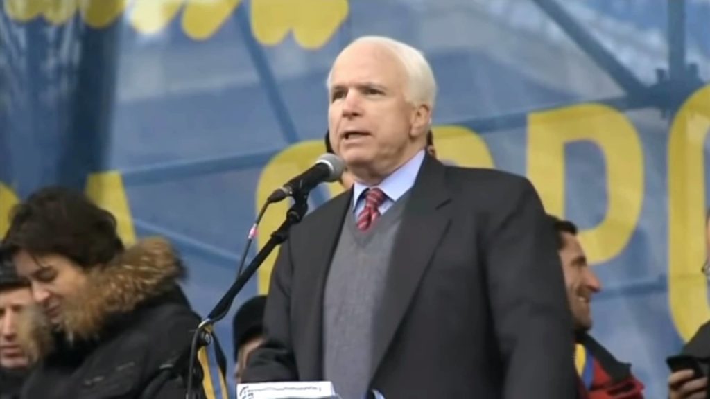Rusi zakázali vstup na svoje územie aj trom mŕtvym politikom vrátane Johna McCaina