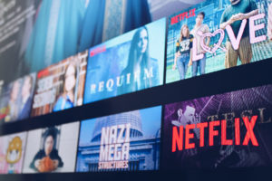 Netflix vyhodil stovky ľudí, mnohí tvorili obsah pre menšiny. Firma ústup od ‚woke‘ agendy odmieta