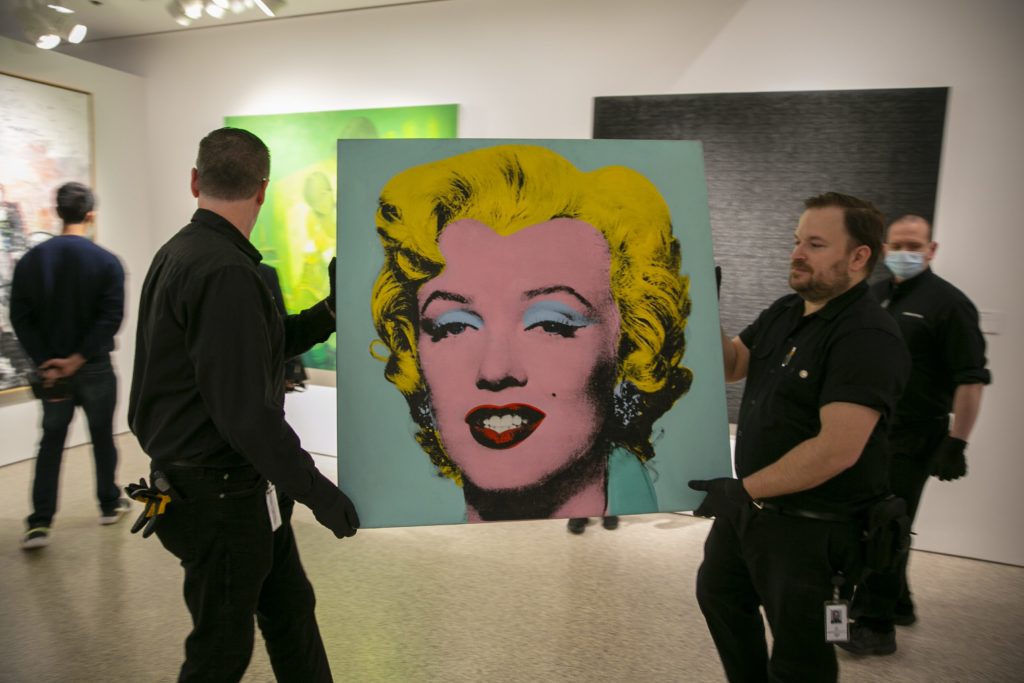 Modrú Marilyn Monroe Andyho Warhola vydražili za rekordných 195 miliónov dolárov