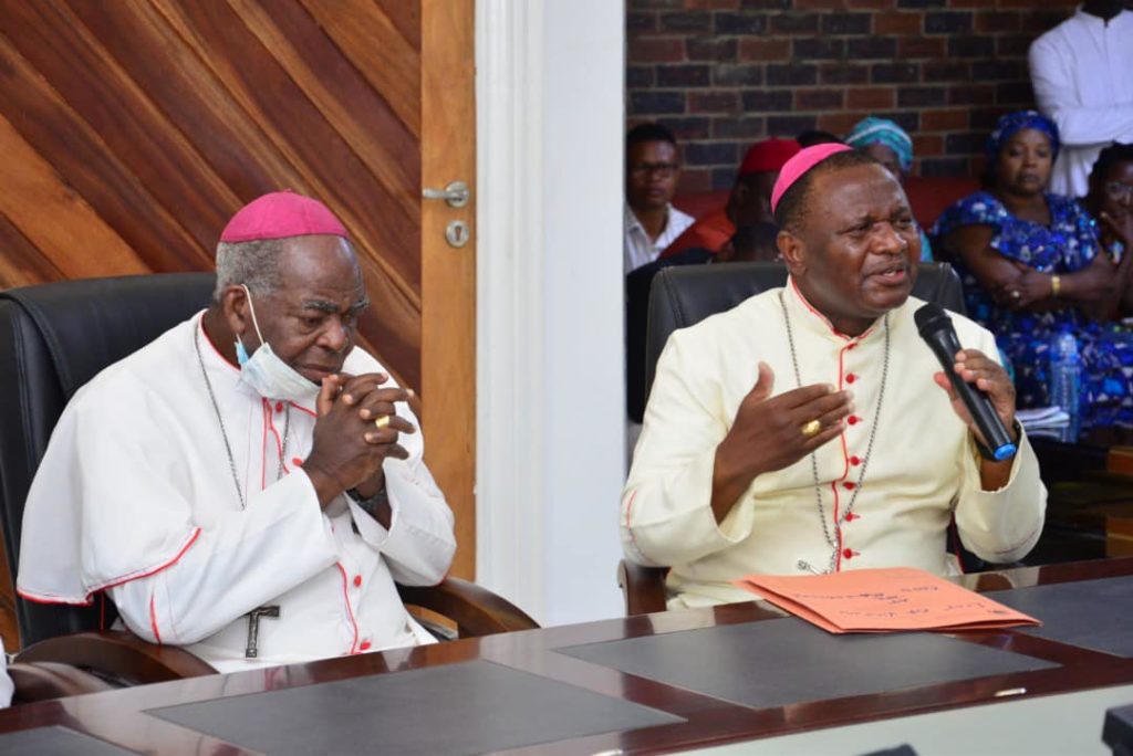 Nigérijský biskup skritizoval írskeho prezidenta, ktorý spojil masaker v tamojšom kostole so zmenou klímy