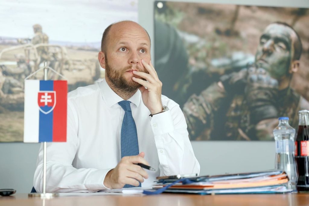 Slovensko darovalo Ukrajine ďalšie zbrane. Vojenské vrtuľníky aj muníciu