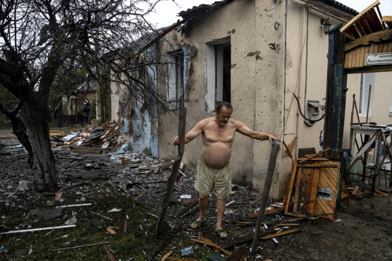 Pri ruskom ostreľovaní dediny v Záporožskej oblasti zahynuli traja civilisti