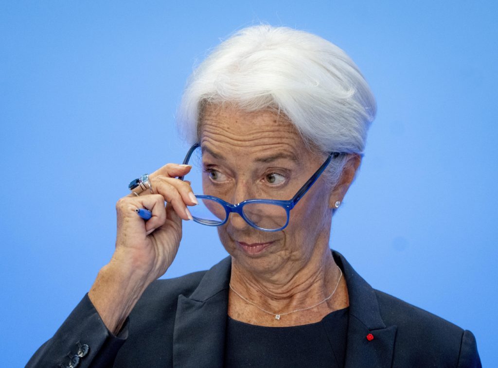 Lagardová: ECB je odhodlaná zastaviť prudko rastúcu infláciu