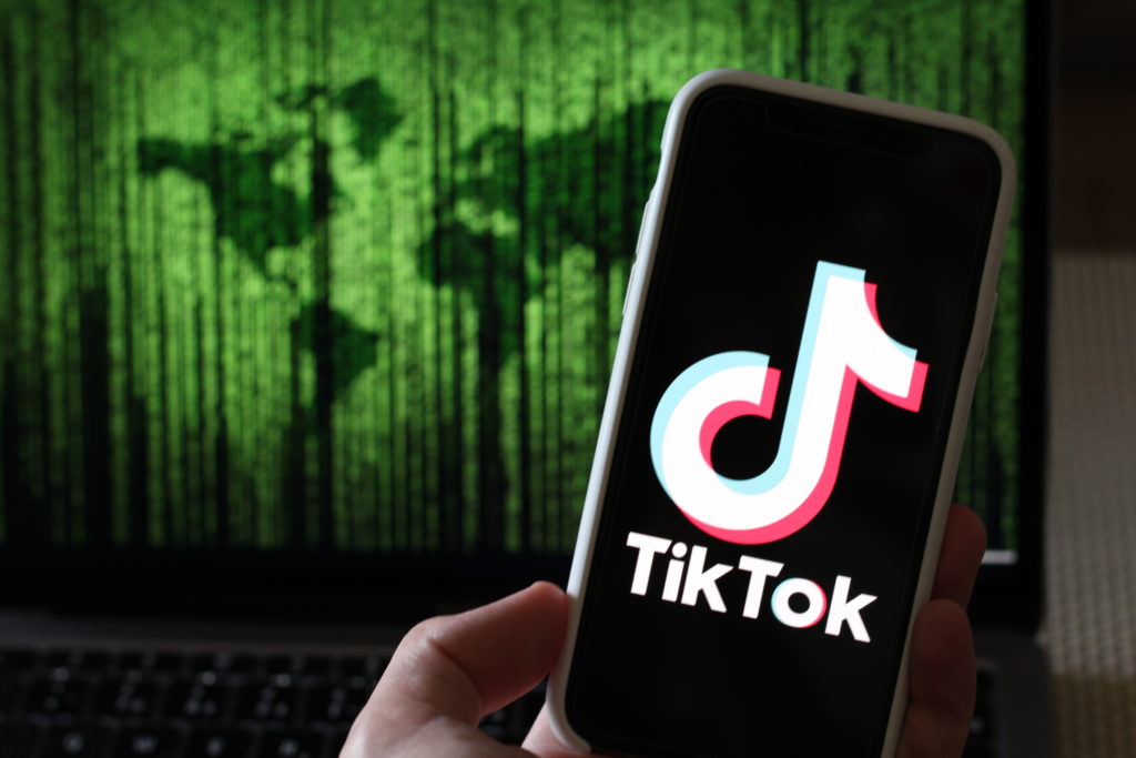TikTok americkým senátorom priznal, že má prístup k dátam používateľov