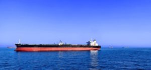 Tankery, ktoré prevážali sankcionovanú iránsku ropu, prechádzajú na prepravu tej ruskej