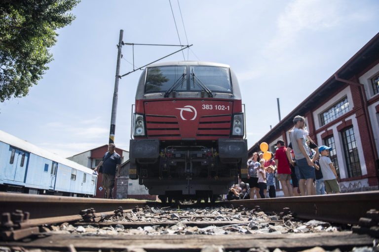 Počet prepravených osôb v januári medziročne vzrástol o vyše 27 percent