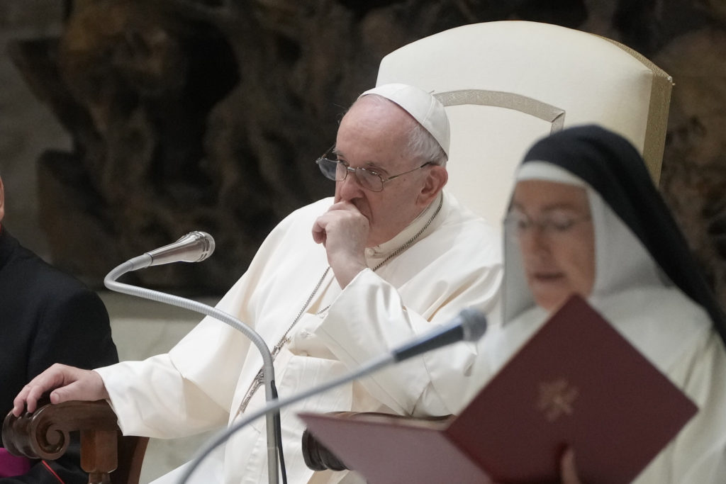 Buď evanjelizuješ životom, alebo toho nie si schopný, varuje pápež. Opäť spomenul Slovensko