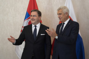 Srbský minister obhajuje dohodu s Ruskom, europoslanci to považujú za škandál