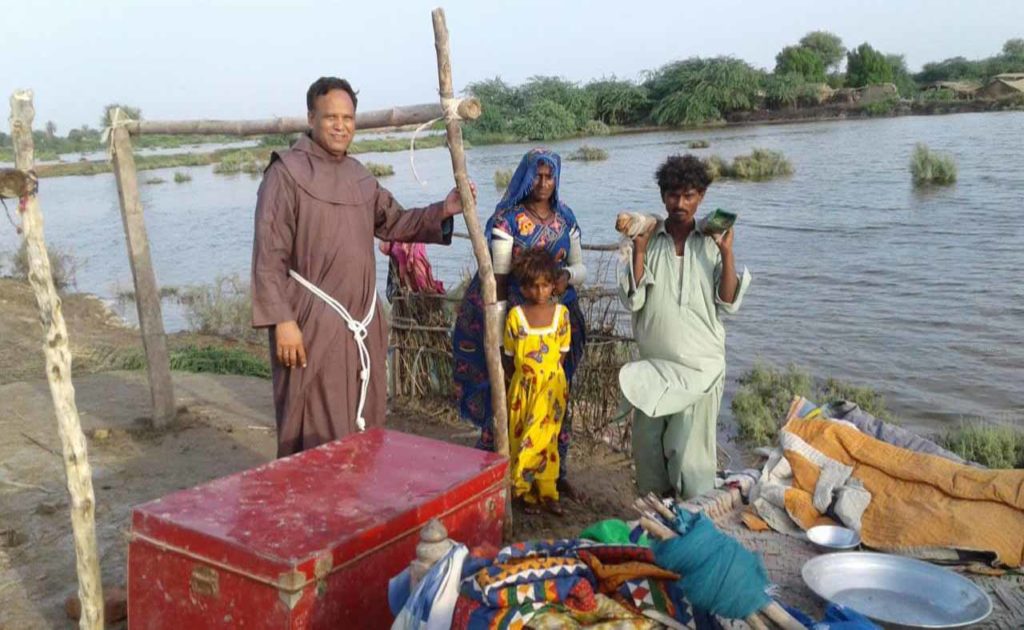 Ničivé povodne v Pakistane: cirkev mobilizuje masívnu pomoc pre najchudobnejších