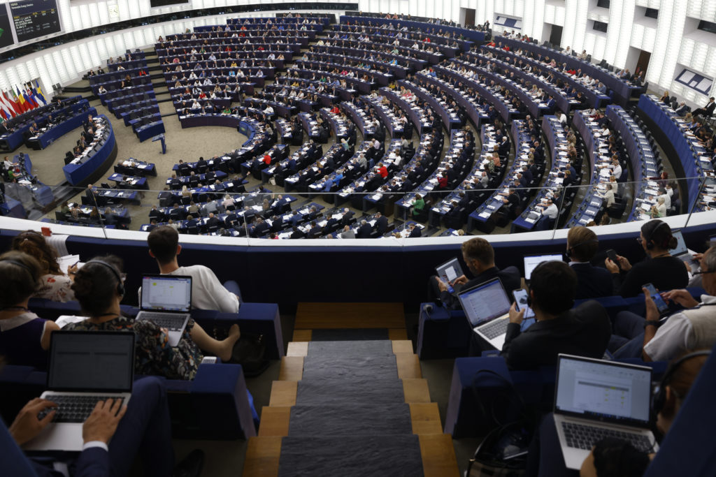 Europarlament odobril finančnú pomoc zameranú na zmiernenie vplyvu vojny na Ukrajine v EÚ