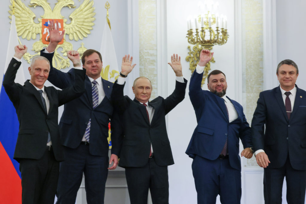 Putin určil dočasných lídrov anektovaných ukrajinských regiónov