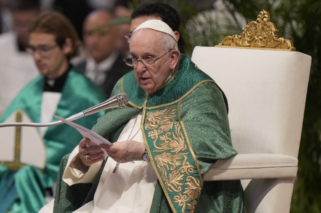 Pápež rozpustil vedenie Maltézskeho rádu. Vatikanisti hovoria o prevzatí kontroly