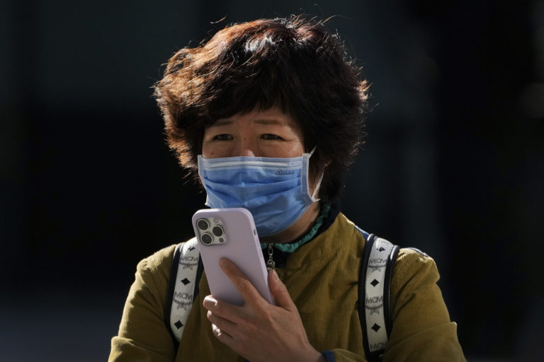 Apple tento rok stratí šesť miliónov iPhonov v dôsledku nepokojov v čínskom závode