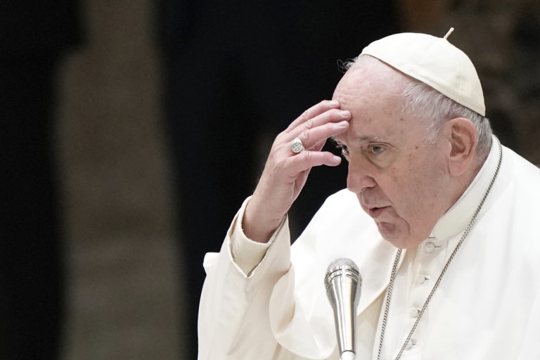 Pápež prirovnal vojnu na Ukrajine k hrôzam holokaustu