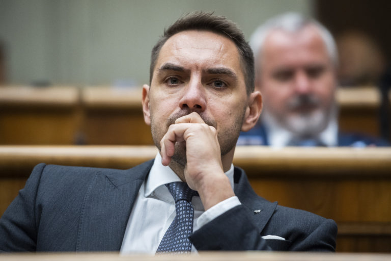Gyimesi pritvrdil: Nepodporím vládu, v ktorej bude sedieť Rastislav Káčer