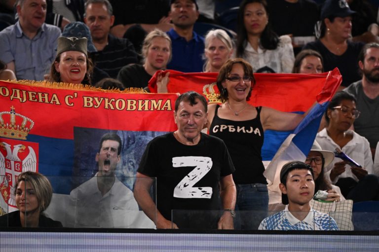 Slovenská vlajka nie je ruská. Na Australian Open majú manuál, ako rozoznať zakázané symboly