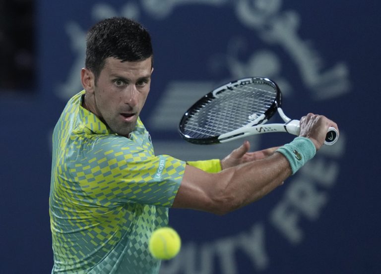 DeSantis vyzýva Bidena, aby nechal Djokoviča hrať na floridskom turnaji Miami Open