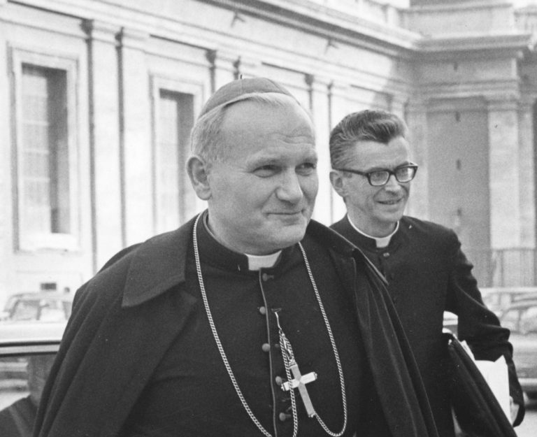 Ján Pavol II. ešte ako arcibiskup vedel o zneužívaní detí, tvrdí reportáž poľskej televízie