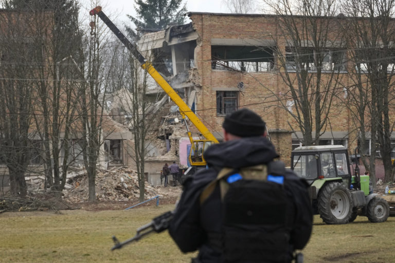 Rusko opäť podniklo na Ukrajine desiatky útokov. Ukrajinci mnohé odrazili