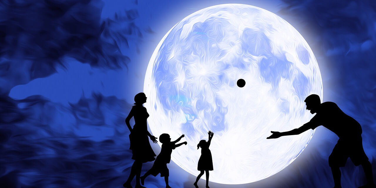 Už je to tu. Štartuje séria supermesiacov