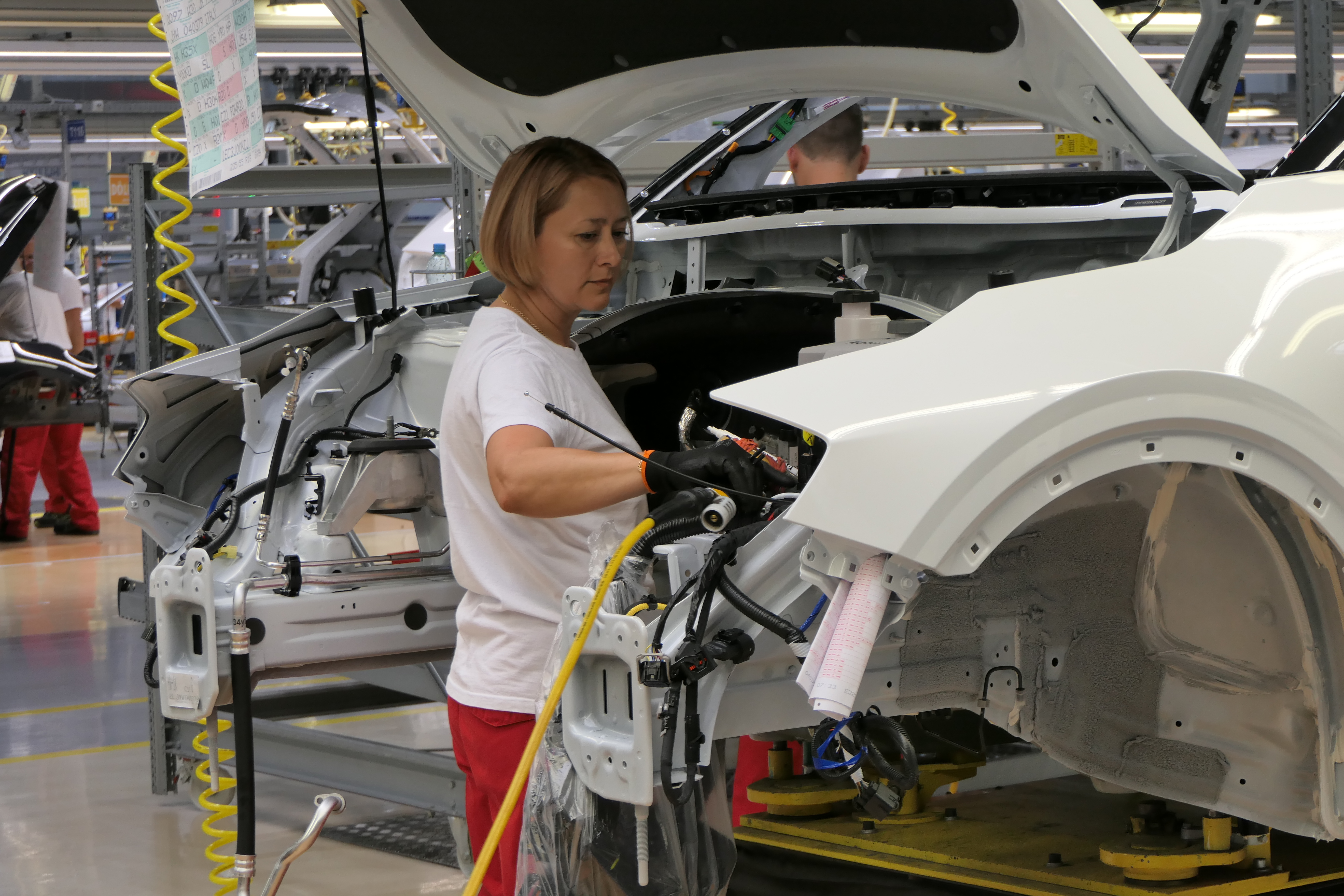 Nespokojní zamestnanci. Chcú viac peňazí za nadčasy