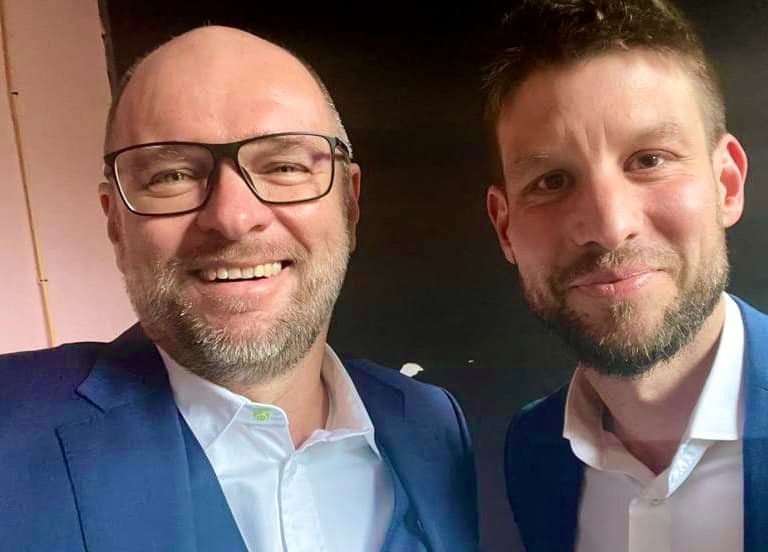 Začína sa ničenie Sasky. Médiami