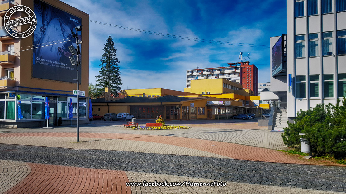 V Humennom ukradli dva kontajnery na šatstvo, škoda je 2000 eur.