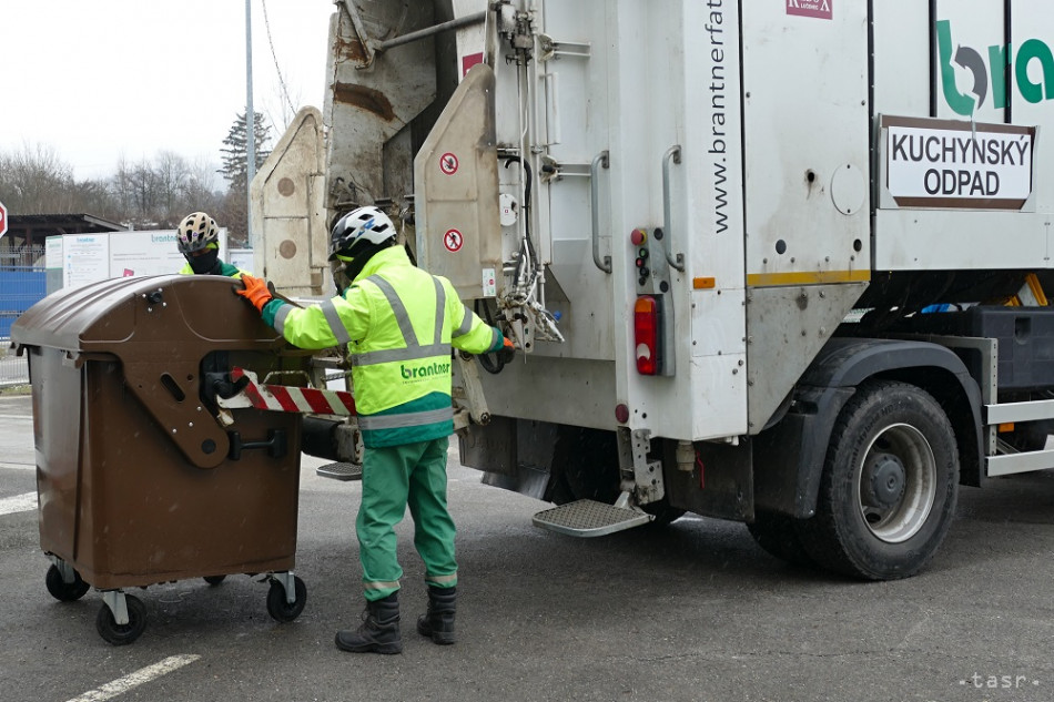 Situáciou okolo zberného dvora v Lučenci sa zaoberajú SIŽP aj polícia