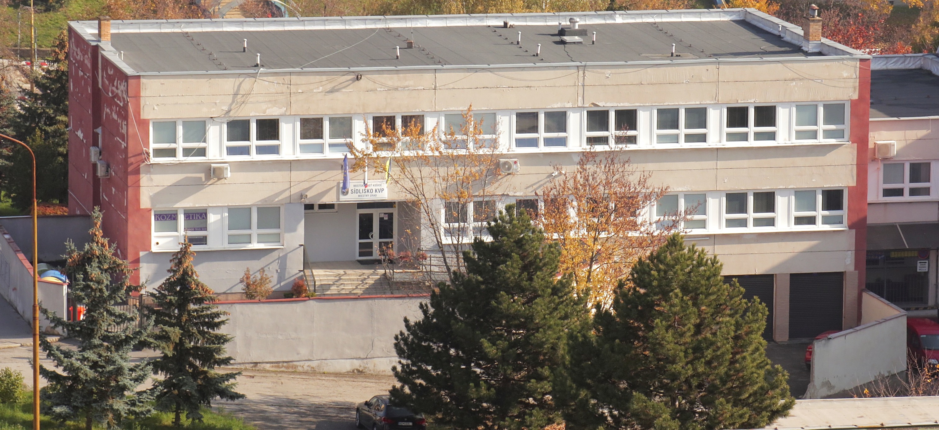 Miestny úrad na „Kávepéčku“ bude mať zelenú strechu